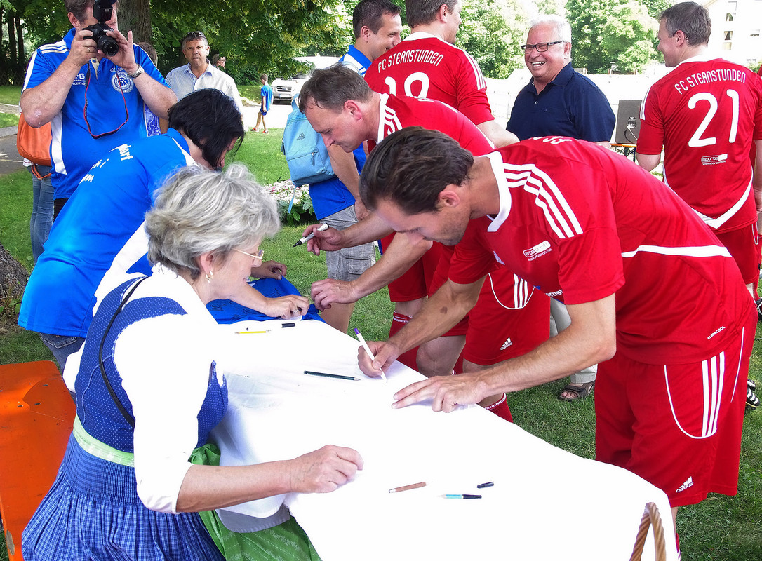 Sven Hannawald beim Autogramm