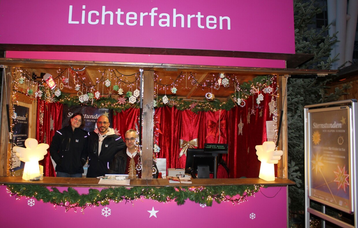Stand mit Sternen und Lichterfahrten