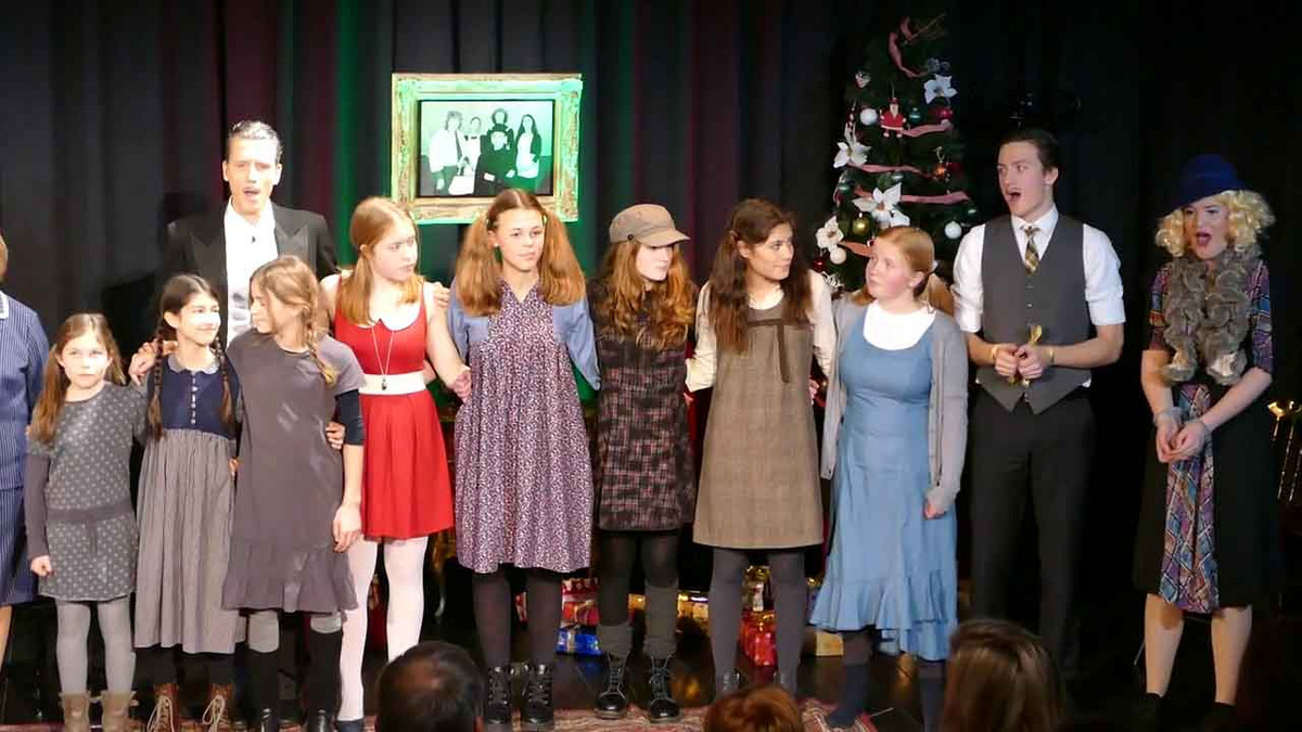 Musical "Annie"