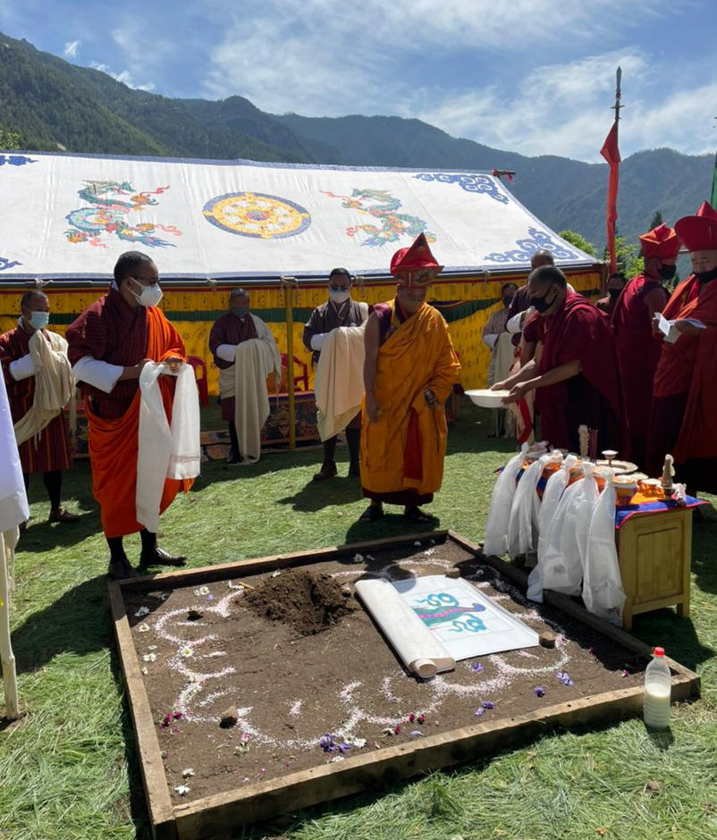 Grundsteinlegung an der Schule für gehörbehinderte Kinder in Bhutan