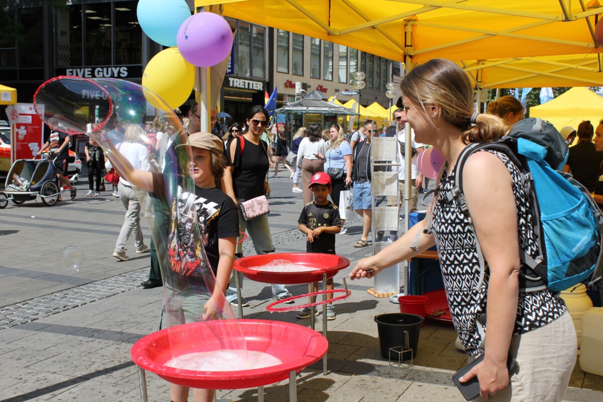 Action am Stand, SeifenblasenZauber