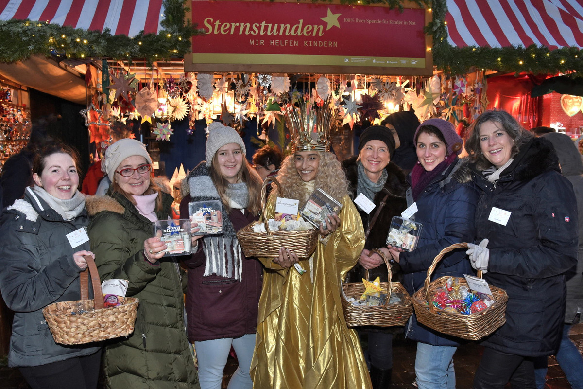 Christkindlesmarkt Nürnberg 2019 Barbara Otto, Gudrun Bauer, Rebecca Ammon, Das Christkind, Michaela Tröger, Stephanie Rieder, Doris Reinelt
