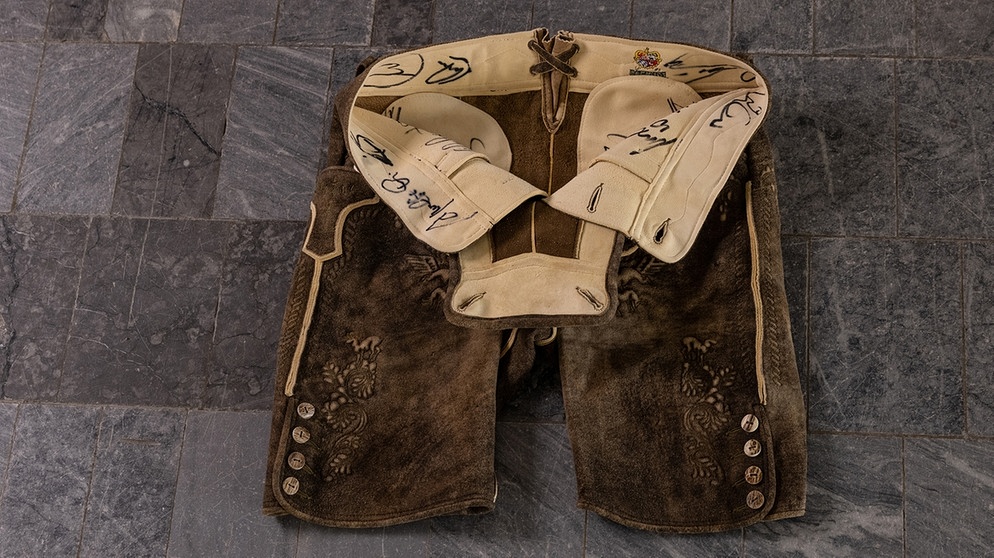  Original-FC Bayern Lederhose aus dem Jahr 2016