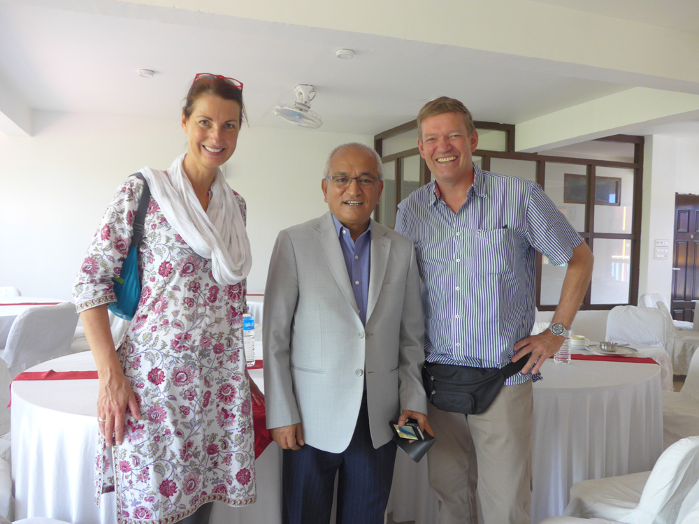 Projektbesuch Nepal 2016 Hermeler Lüddeckens Bhaktapur Shiddi Memorial Hospital Shyam s. Dhaubbhadel, Gründer des Krankenhauses