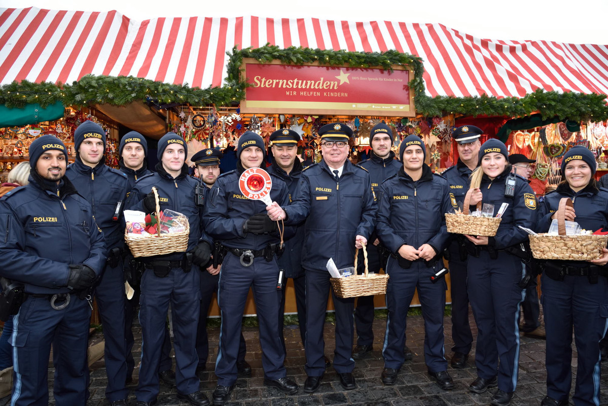 Christkindlesmarkt Nürnberg 2019 Bereitschaftspolizei