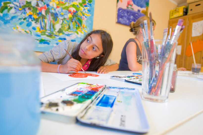 Kunsttherapie für traumatisierte Kinder und Jugendliche mit Fluchthintergrund